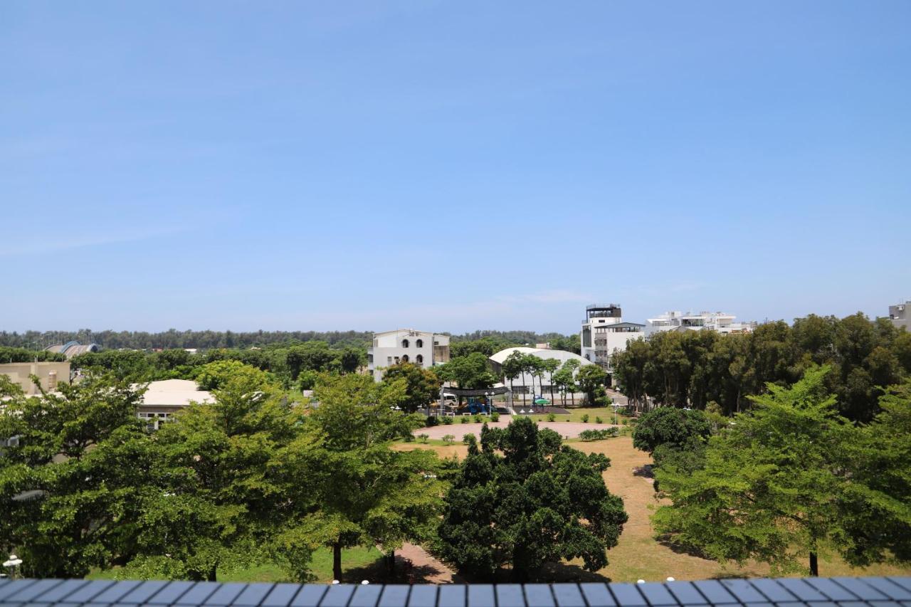 Tainan Julie'S Garden 峰情文旅 Anping Exterior foto
